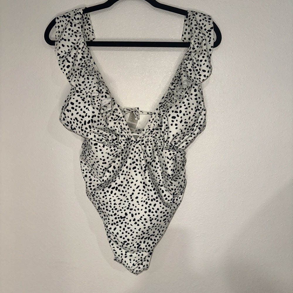 Pink Blush Ruffle Trim Dot Print One Piece Swimsuit Size L‎
